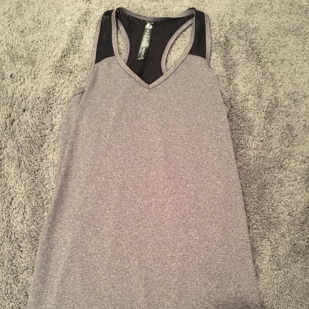 Workout tank top